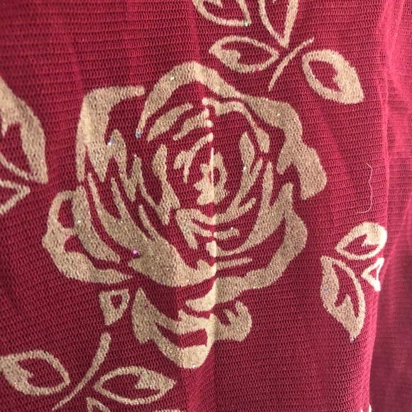 Sparkly Long-sleeve Mesh Rose top - Picture 8 of 12